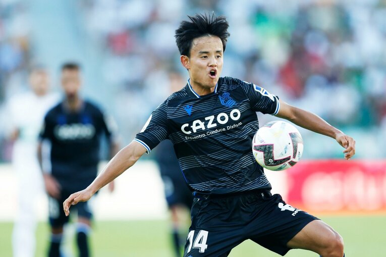 「久保建英が信頼され始めた」証拠かも…ソシエダサポの「Take,Take」に日本人カメラマンが感じた“海外組あるある”とは(39)