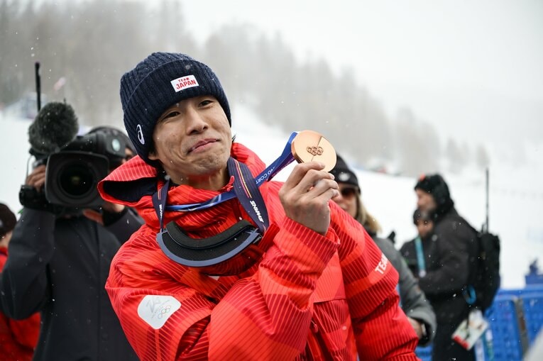 銅メダルの堀島行真　©Nanae Suzuki/JMPA
