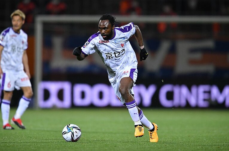 武富孝介、ピーター・ウタカによる2点で、大宮に勝利した京都サンガ ／ photograph by J.LEAGUE