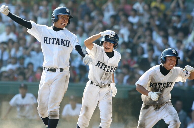 2007年夏に優勝した佐賀北。この“がばい旋風”以降、公立校は優勝していない　©JIJI PRESS