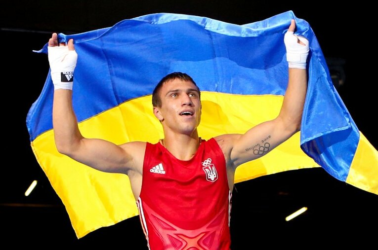2012年ロンドン五輪で2大会連続の金メダルを獲得し、プロ転向後も世界最速で3階級制覇を成し遂げたワシル・ロマチェンコ。ロシアの侵攻を受けて、母国ウクライナの領土防衛隊に入隊したことが報じられた ／ photograph by Getty Images