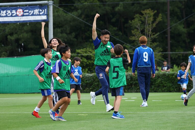 サッカー日本代表選手による「MOVE FOR THE PLANET」の活動の様子　adidas is the official supplier of the Japan National Team.