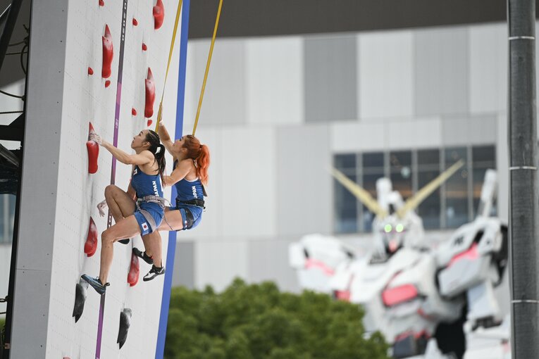 「戦友ですね」野中生萌（24）と野口啓代（32）を強くした“年の差でもリスペクト”のライバル関係《スポーツクライミング銀・銅メダル》(9)