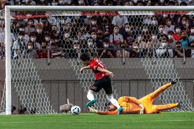 ナバスが高評価した浦和の松尾　©Sports Graphic Number