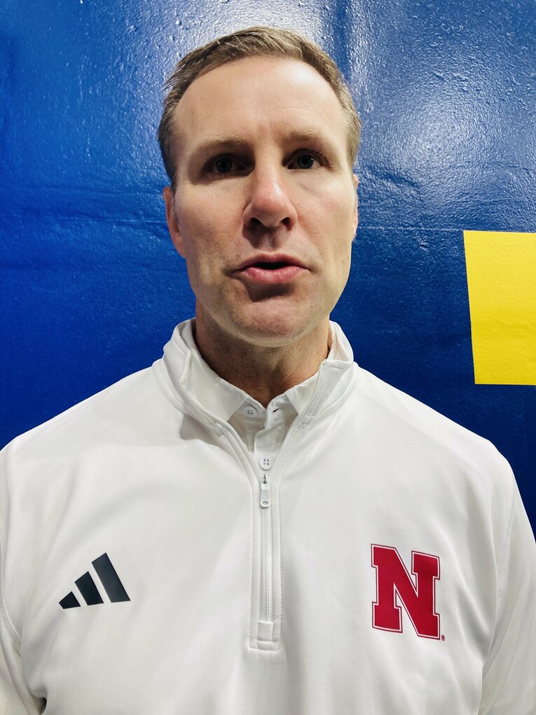 10シーズンにわたってNBAで活躍した経歴を持つ、ネブラスカ大のフレッド・ホイバーグHC　©︎Daisuke Sugiura