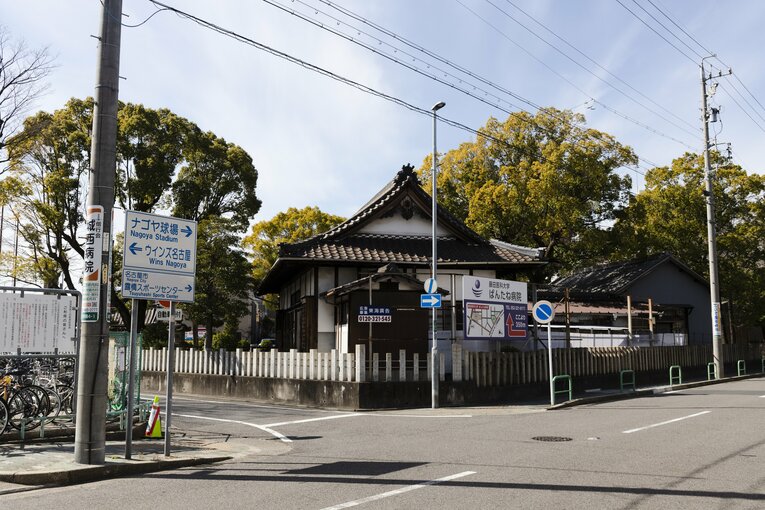 尾頭橋駅からナゴヤ球場まではこんな感じの雰囲気だ（その1）