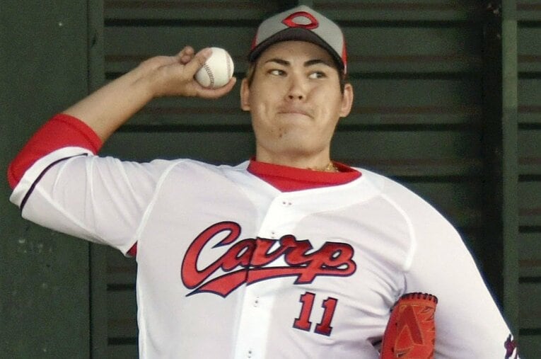 32歳になってなお、投げ込みを重視する九里 ／ photograph by KYODO