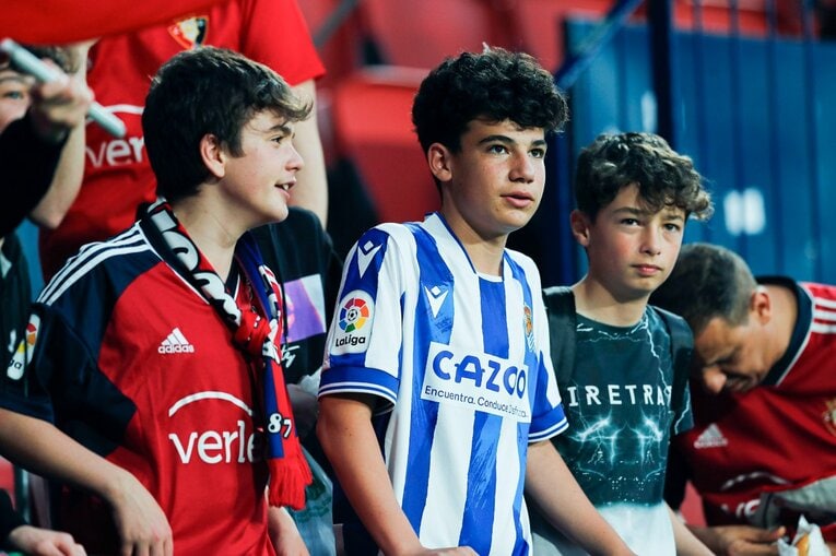 「タケ、今日はお前の日になる」と監督に送り出された通り…久保建英21歳の7点目→“MVP後ひっそり行動”をカメラマンは見た(49)