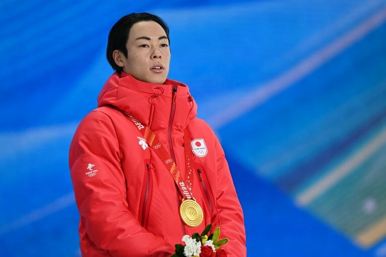 北京五輪メダルセレモニーの小林　©Naoya Sanuki/JMPA