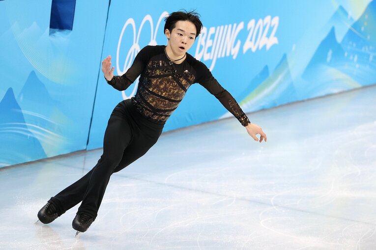 鍵山優真18歳のジャンプはなぜジャッジに評価されるのか？ 個人戦につながった、団体銅メダルの演技に隠された“秘密”を分析(8)