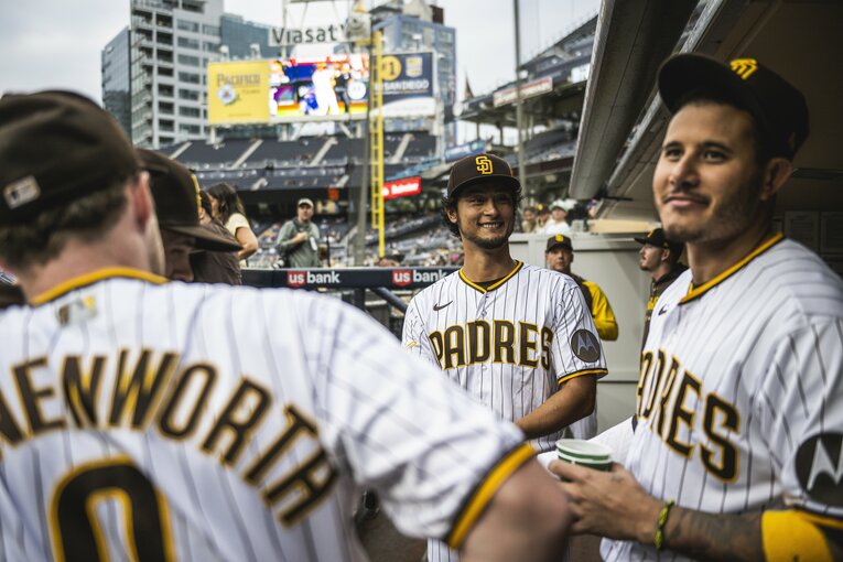 ベンチでも2人はよくコミュニケーションを取り合っている　©Getty Images