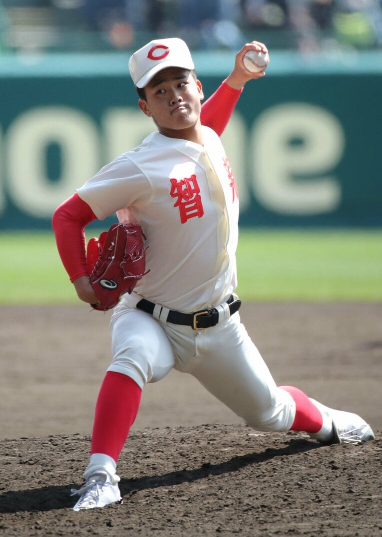 智弁学園・西村王雅の投球フォーム　©︎JIJI PRESS