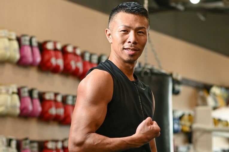 世界王座を11度連続防衛した“ノックアウト・ダイナマイト”内山高志。引退後も美しい筋肉を維持している。 ／ photograph by Hiroaki Yamaguchi