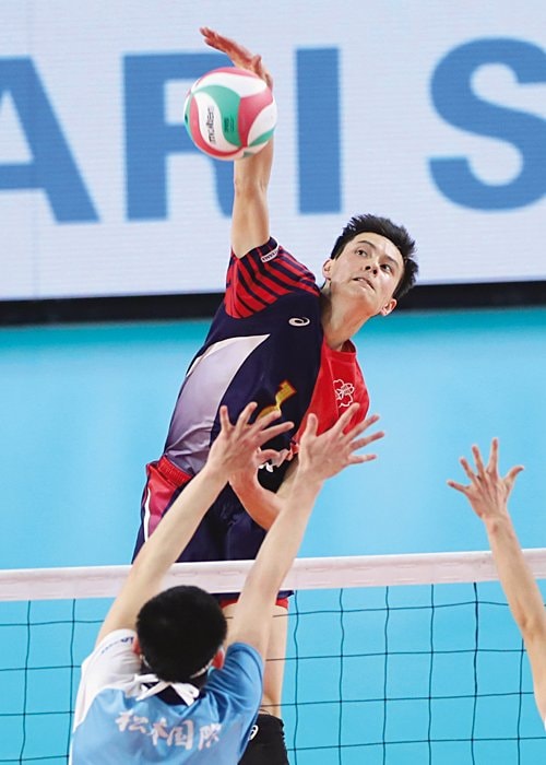 2020年1月、東山高校の主将として春高バレー初優勝に貢献。大会MVPに輝いた