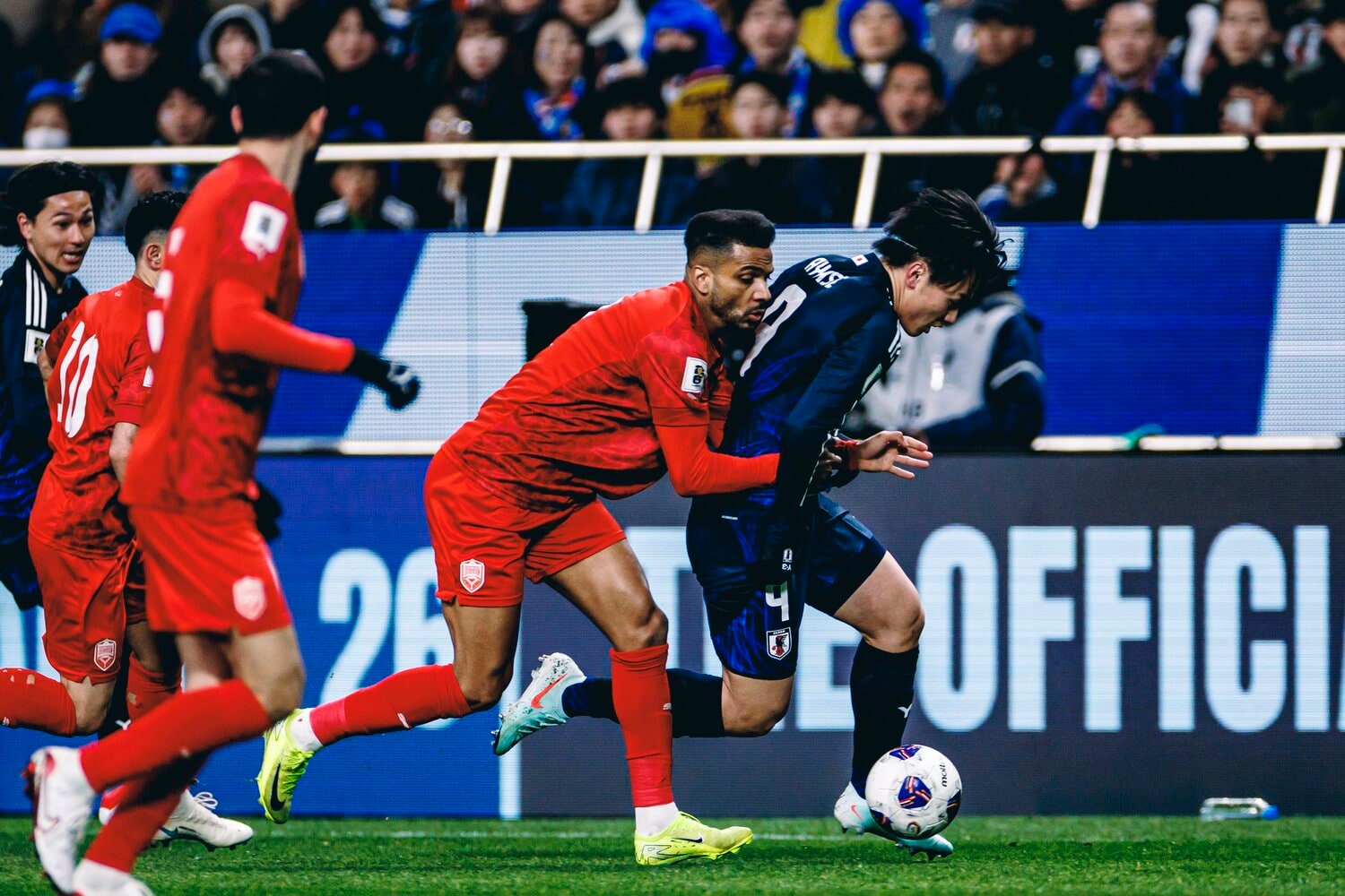 前半は上田へのロングボールが多かった ©Kiichi Matsumoto