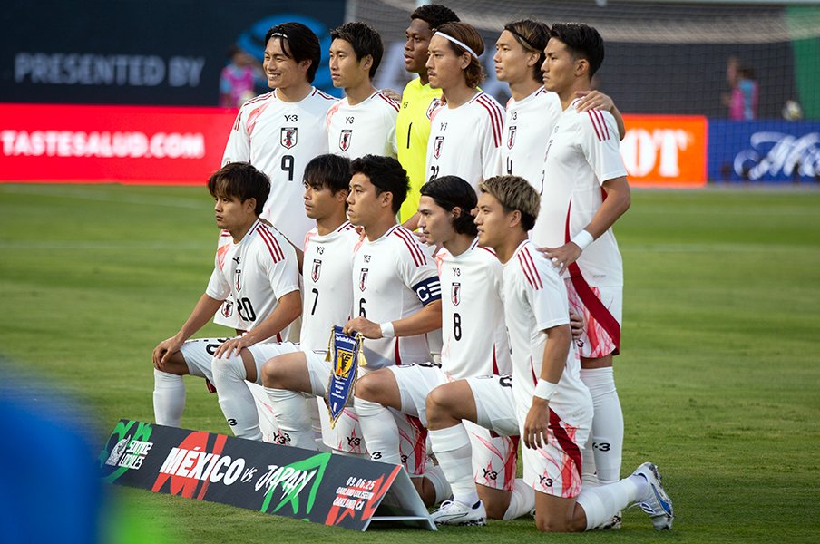 「メキシコ代表が突然ホットドッグ差し入れ」“NHKに映らない”日本代表米国遠征ウラ側「た、大麻の匂い？」仰天した記者に試合後電話で直撃＜Number Web＞ photograph by EPA/JIJI PRESS