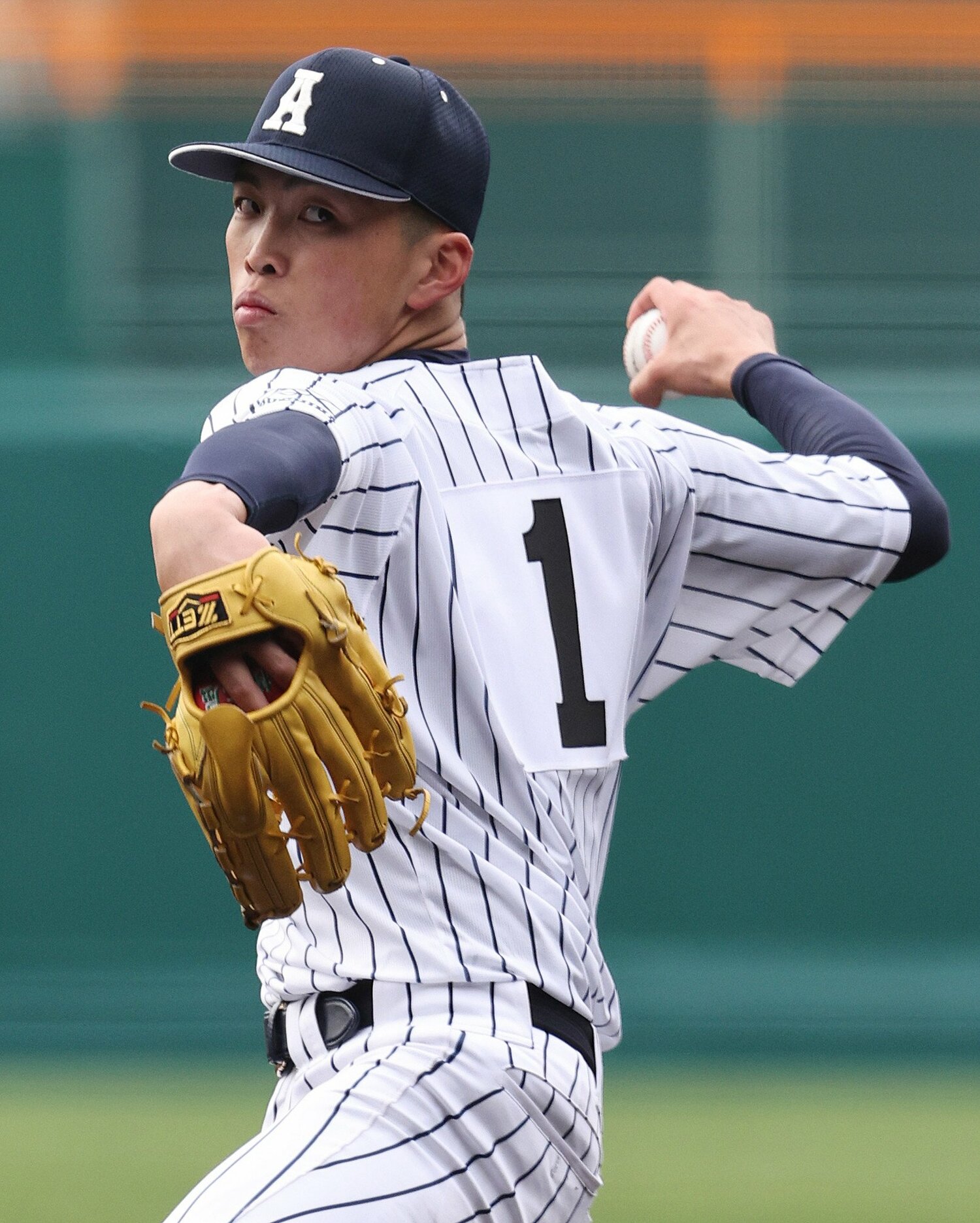 昨秋から増量してフィジカルアップし、球威が増したという吉岡　©JIJI PRESS