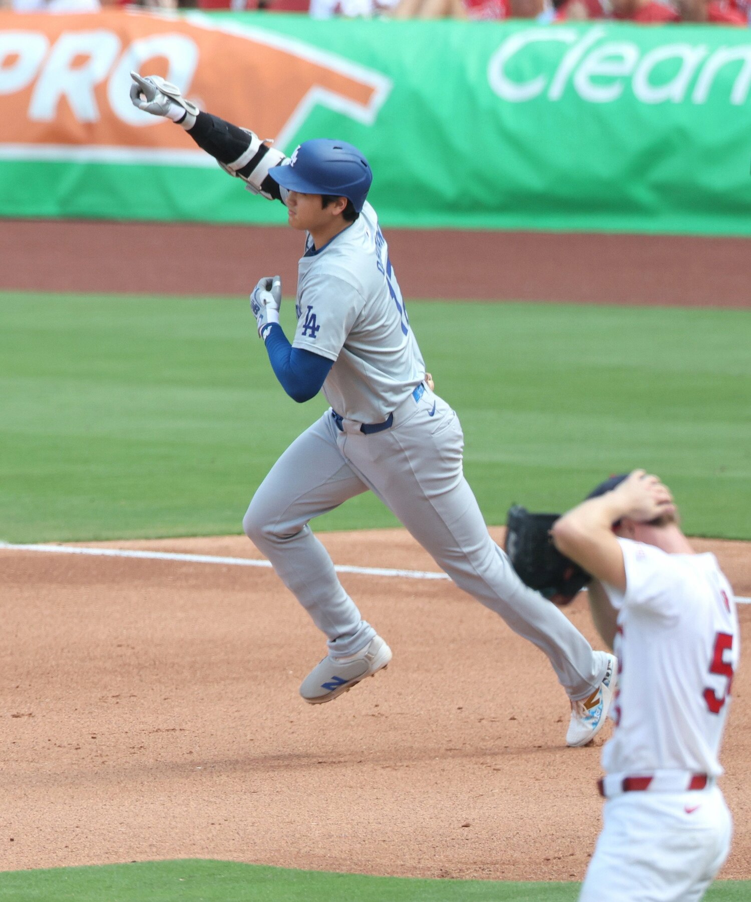 第39号ソロを放った大谷　©JIJI PRESS