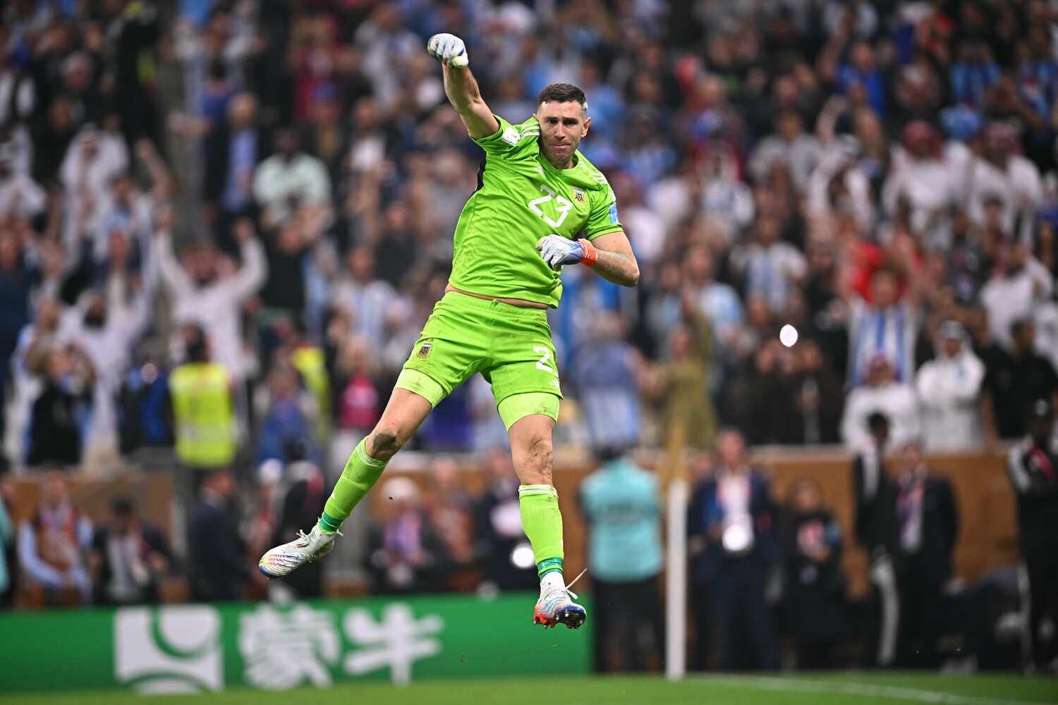 再三の好セーブとPKストップでアルゼンチンをW杯優勝に導いたエミリアーノ・マルティネス　©Takuya Kaneko/JMPA