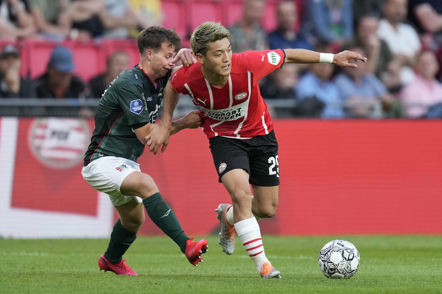 今季オランダのPSVでリーグ戦8ゴールをあげた堂安律　©Getty Images