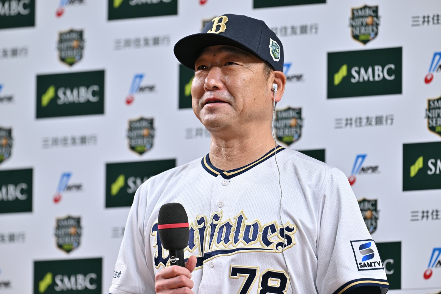 「ドライだった」という中嶋監督。球界の先輩として若月自身の決断を見守っていたのだろうか ©︎Hideki Sugiyama