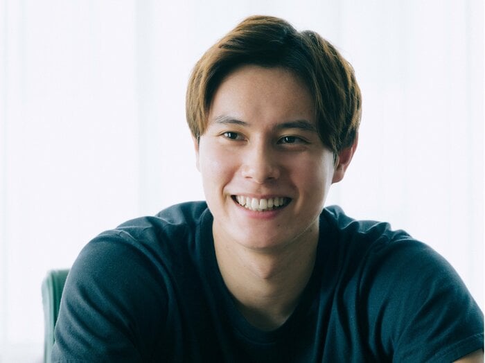 「藍にとって石川祐希とはどんな存在?」の問いに、高橋藍は何と答えた? 同郷の先輩・福澤達哉に明かした“激動の1年”と“日本代表への思い”<Number Web> photograph by Asami Enomoto