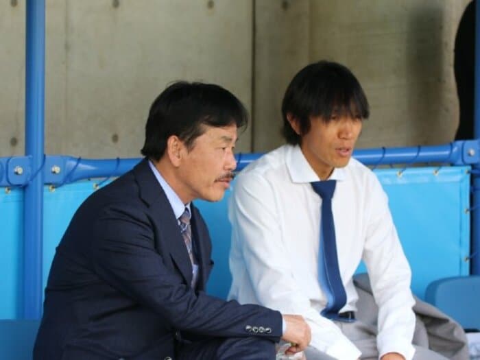 中村俊輔との出会いが名将・佐熊裕和の指導を変えた? 熱血先生が“教えないこと”に気づいた瞬間〈新潟から11人Jリーガー輩出〉<Number Web> photograph by Takahito Ando