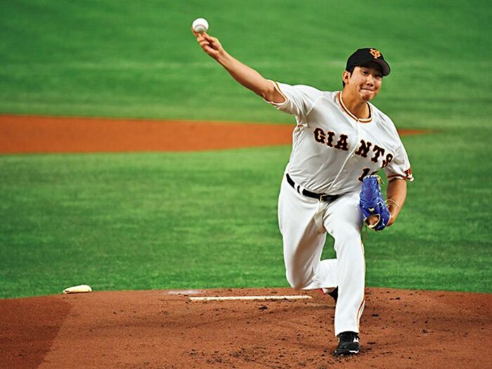 菅野智之「日本一に必要なもの? 僕以外のピッチャーじゃないですか」~エースのもう1年~<Number Web> photograph by Hideki Sugiyama