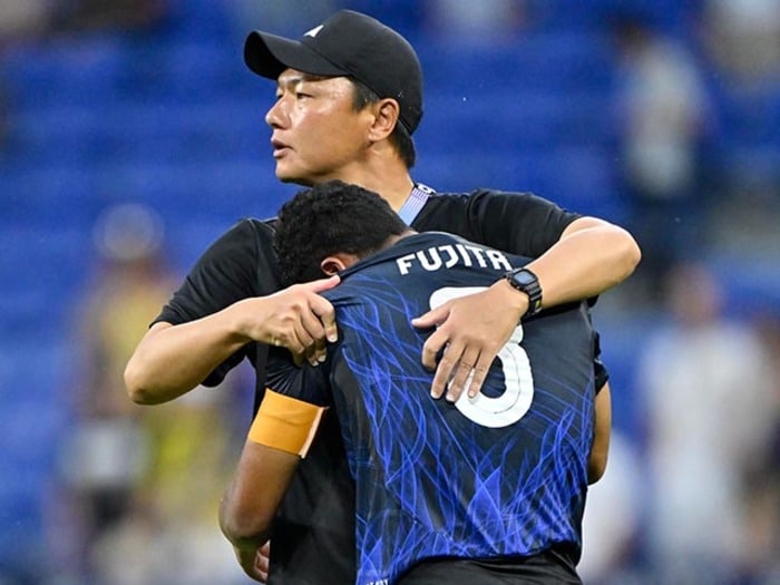 「うーーん、いろんな壁がね」スペイン戦前日“強めに反論した”大岩監督が言葉を詰まらせ涙…記者が最後に聞いた「パリ五輪指揮官のホンネ」<Number Web> photograph by Takuya Nakachi/JMPA