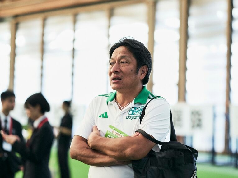 レース後には憮然とした表情を見せた原監督　©Yuki Suenaga