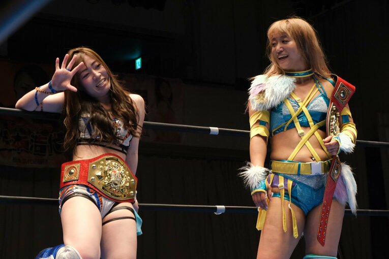 チャンピオンベルトを巻いてから、リングでも笑顔がよく見られるようになった