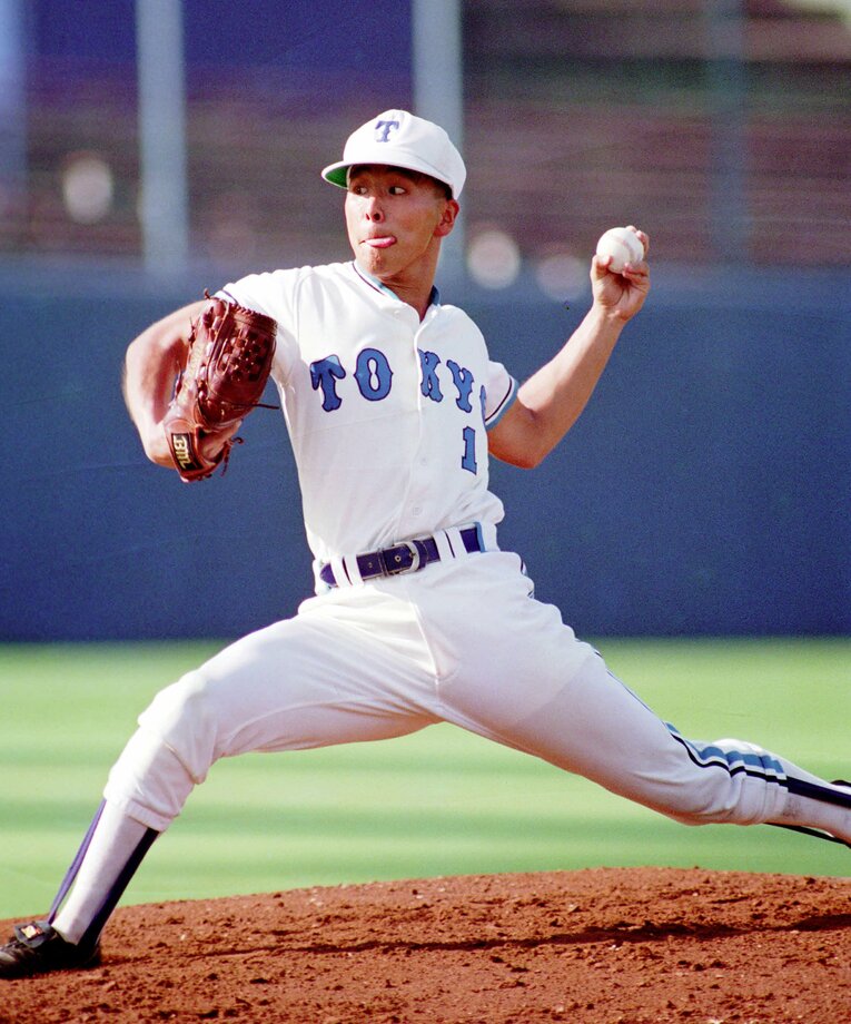 東大野球部時代の小林至（1990年撮影）。91年ドラフト8位でロッテ入り、東大野球部3人目のNPB選手　©Nikkan Sports/AFLO