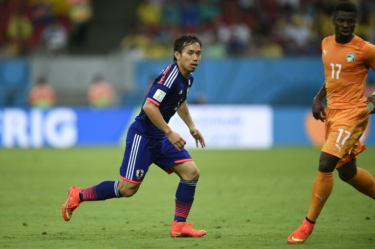 ブラジルW杯コートジボワール戦の長友　©Takuya Sugiyama/JMPA