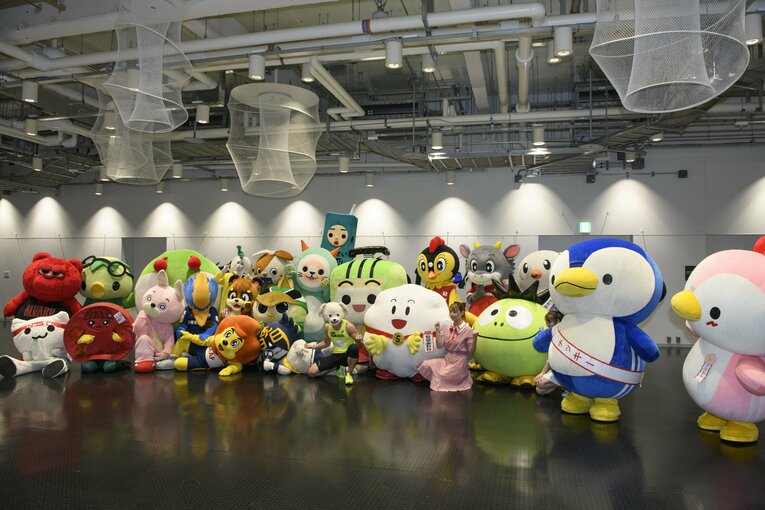 戦いが終わればみんな友達　©Hirofumi Kamaya