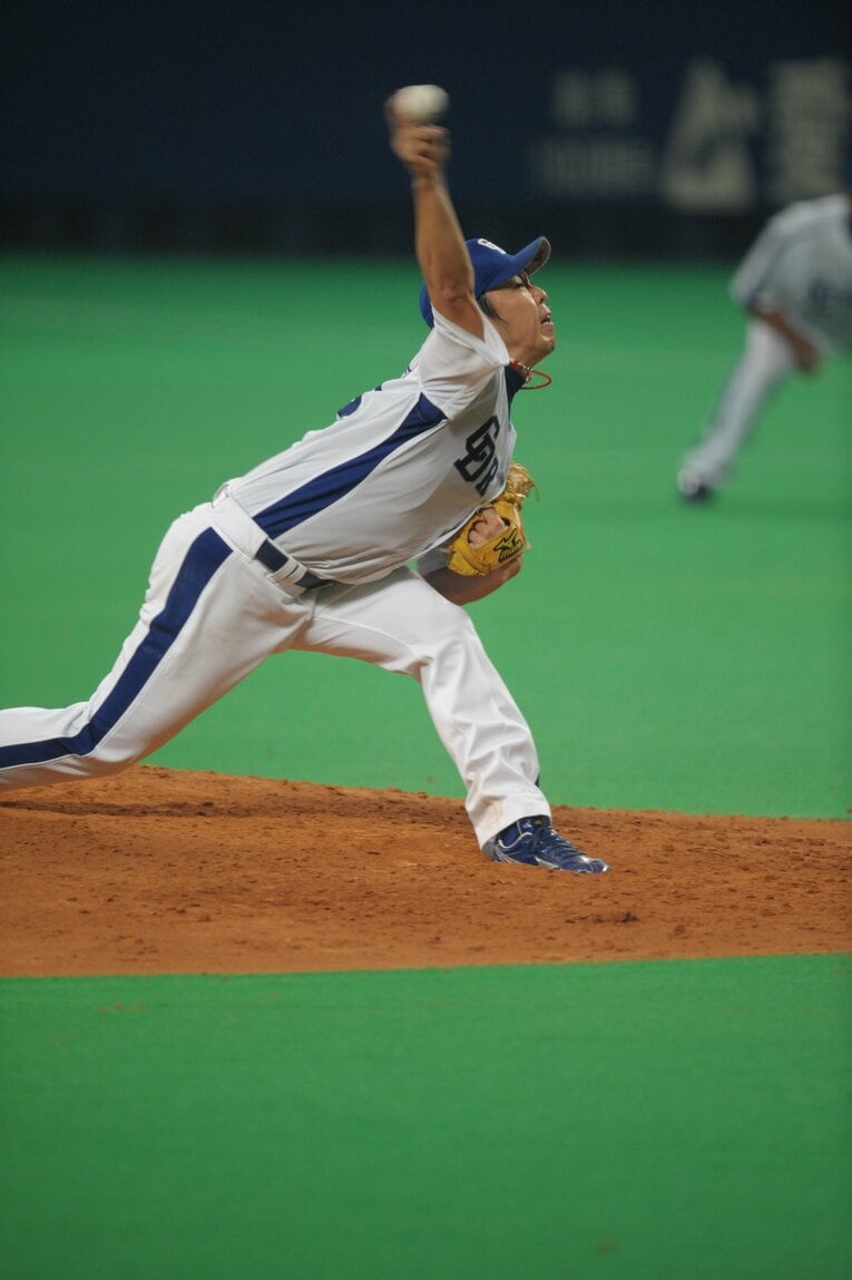 2010年の日本シリーズで力投する吉見　(C)Naoya Sanuki