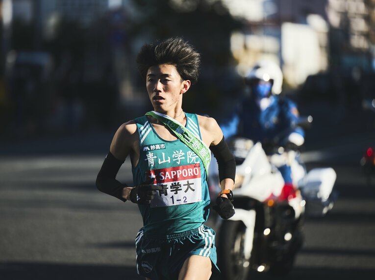 「箱根至上最高の2区」と言われるデッドヒートを見せた近藤幸太郎　©Yuki Suenaga