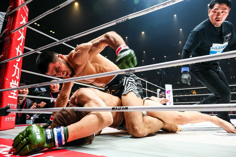 シェイドゥラエフの“パウンド地獄”（9枚目／全13枚） ©RIZIN FF Susumu Nagao