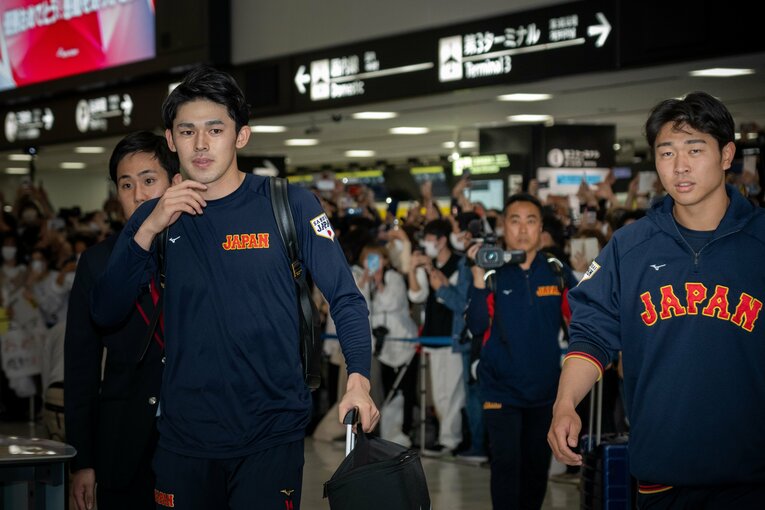 佐々木朗希、高橋宏斗　©Shiro Miyake