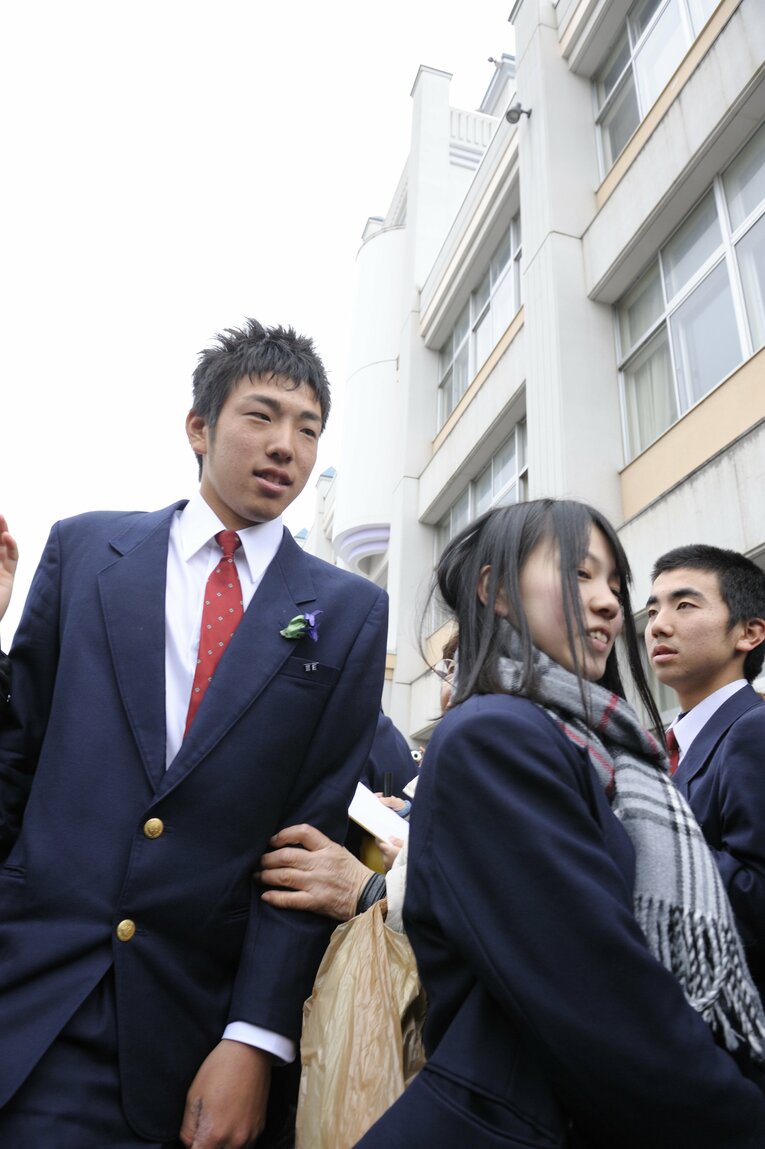 花巻東・菊池雄星の卒業式（2010年）　©Asami Enomoto