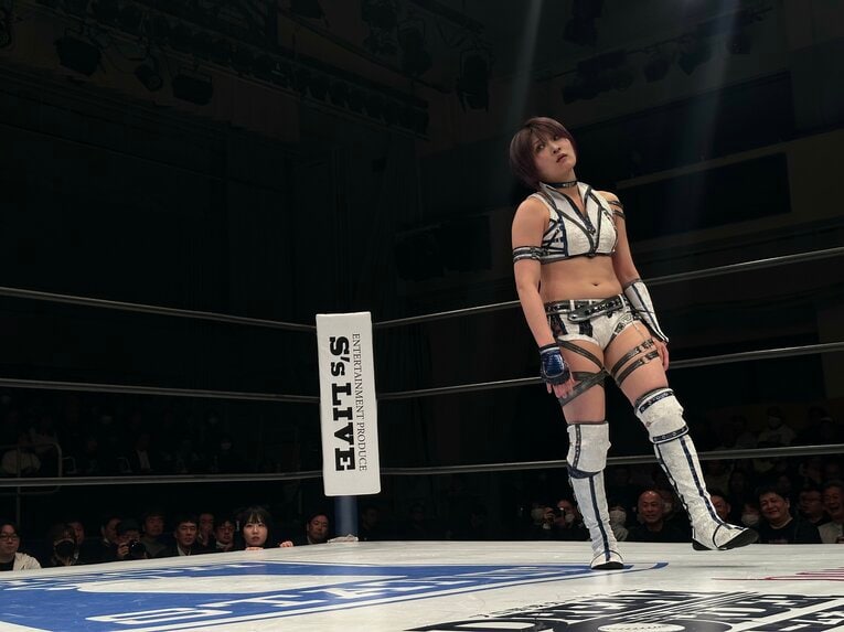 安納サオリvs中野たむ　©Norihiro Hashimoto