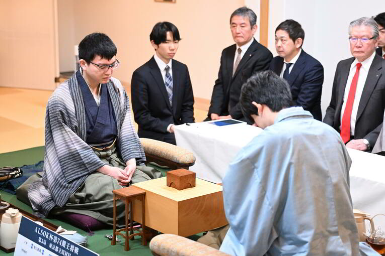 王将戦第3局、対局開始時の様子（全18枚）　©Keiji Ishikawa