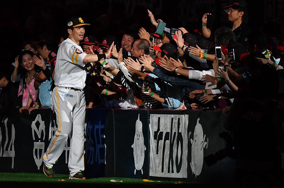 球場の動員力アップ。~1試合平均3万人超えは歴代最高~<Number Web> photograph by Hideki Sugiyama