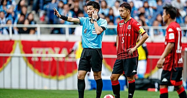 水沼貴史が見たVAR担当の過酷さ。「相当なストレス」がかかる理由。