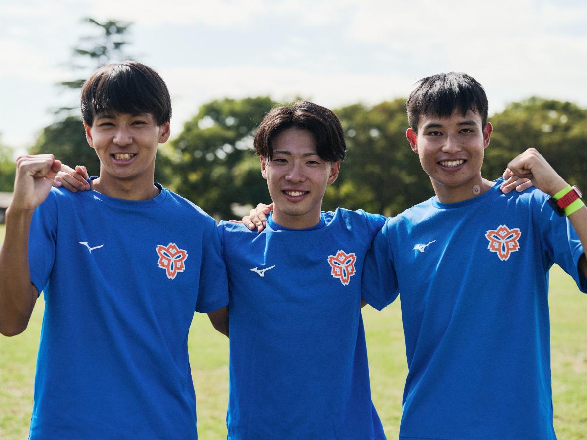 玉城良二監督が全幅の信頼を置く、(左から)平島龍斗、山崎丞、田島駿介 ©Yuki Suenaga