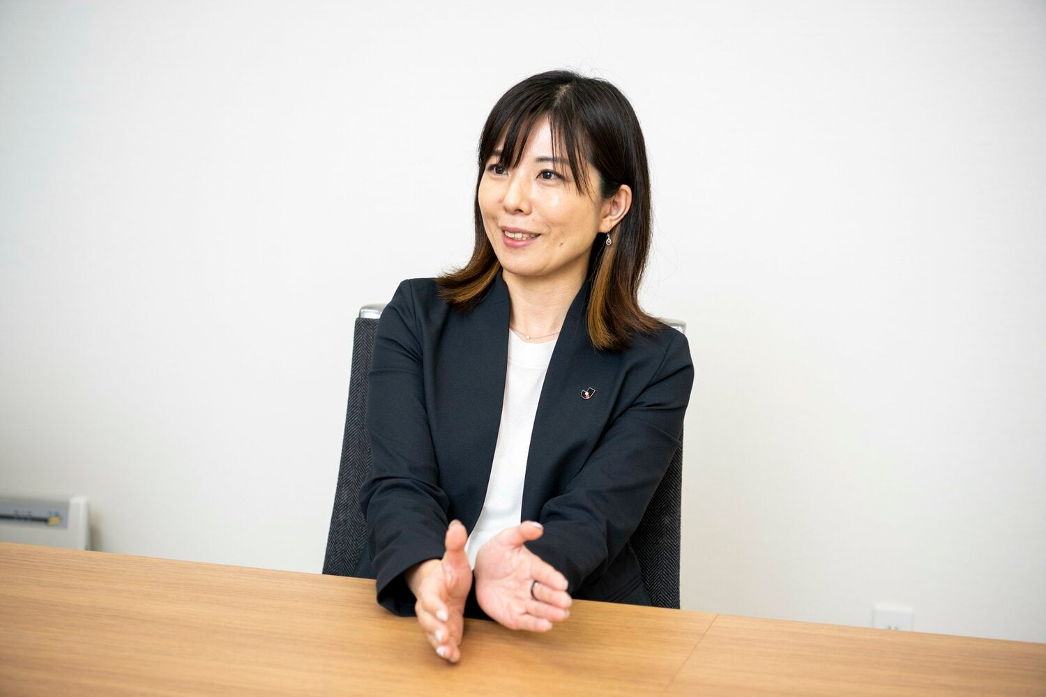 インタビューに応じるJリーグの高田春奈常勤理事　©Tomosuke Imai