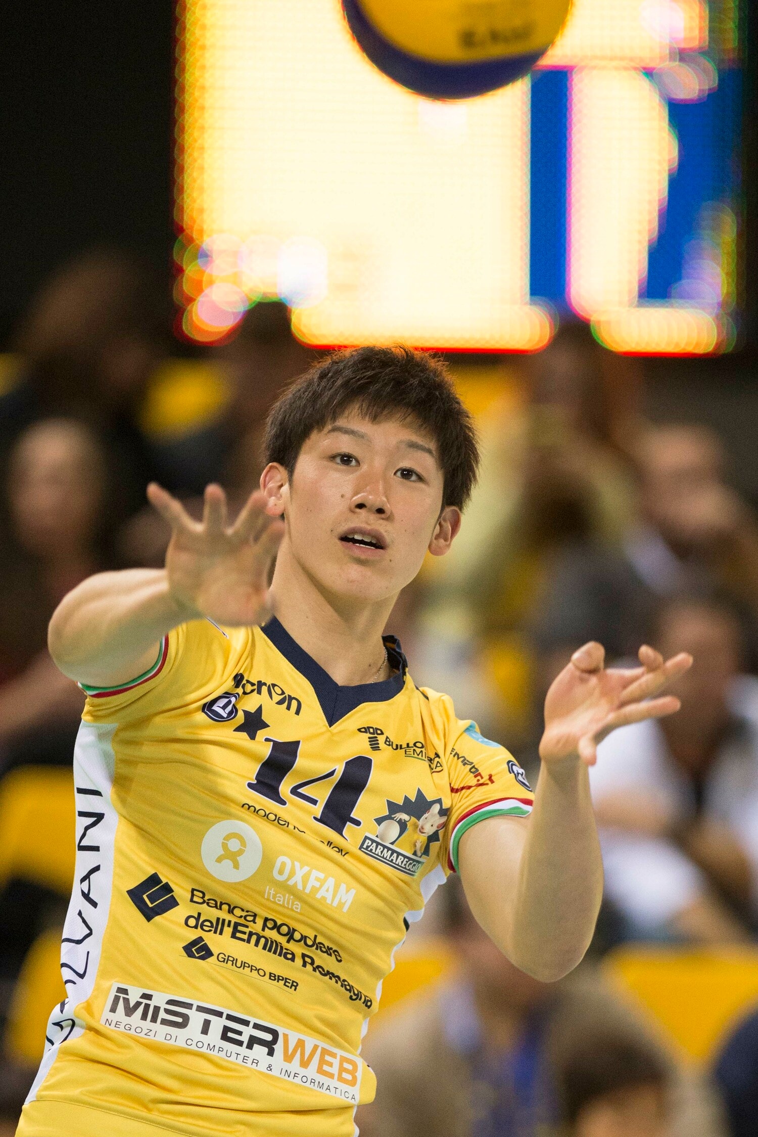 当時19歳の石川祐希 ©︎Enrico Calderoni/AFLO SPORT)