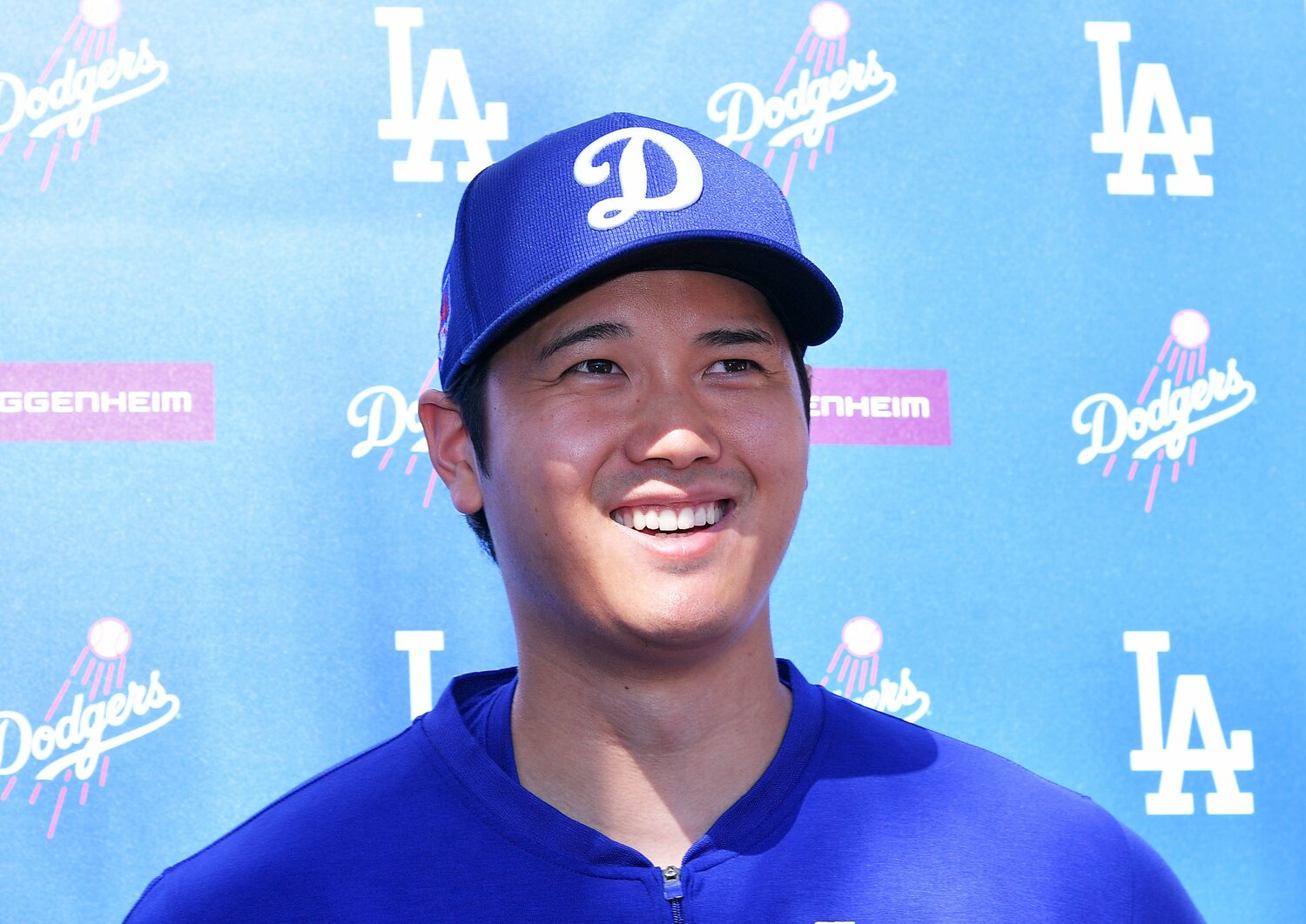 異様な雰囲気となった取材現場。大谷は終始笑顔で対応した　©JIJI PRESS