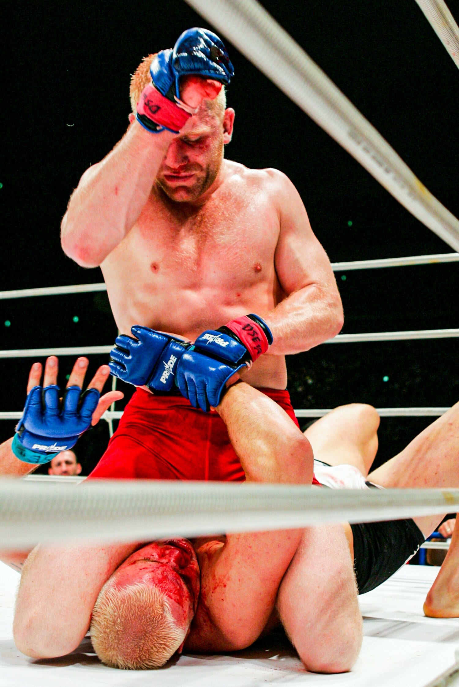 ハリトーノフの容赦ない鉄槌　©Susumu Nagao