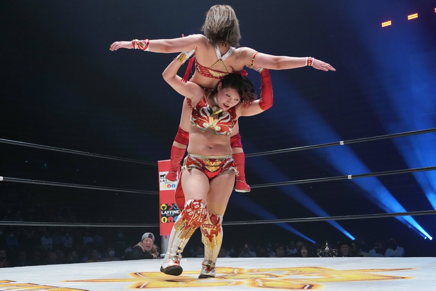 フィニッシュとなった林下詩美のハイジャックボム ©Essei Hara