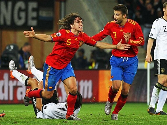 最強の敵に最高の内容で勝つ!スペイン・サッカー、満開の夜。<Number Web> photograph by FIFA via Getty Images